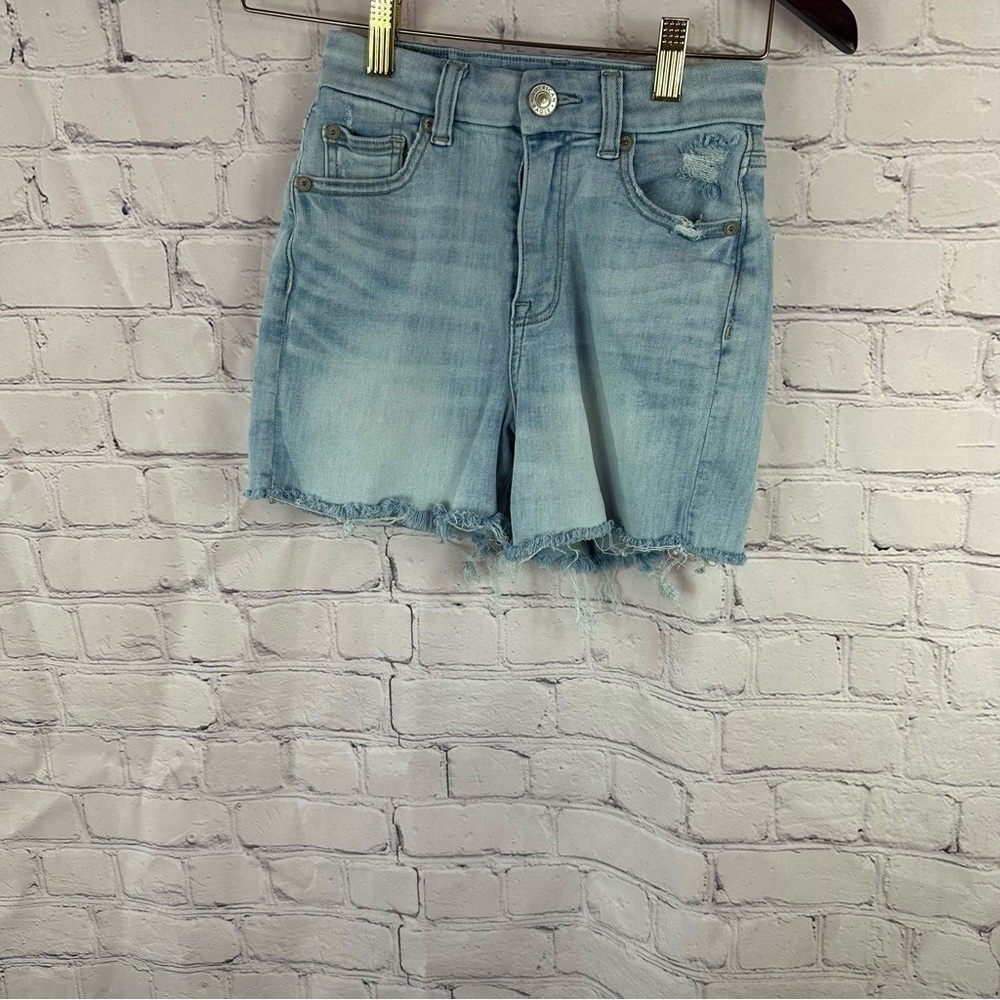 american eagle Light Blue denim Jean Shorts Frayed Hem curvy hi-rise shortie 00